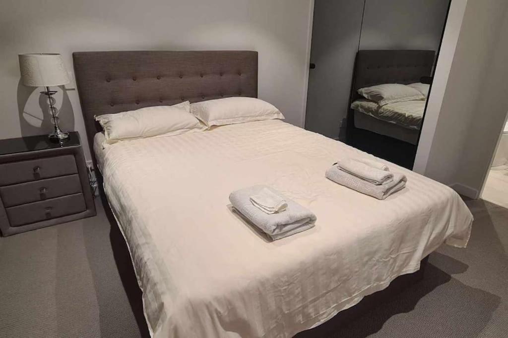 شقة Skyone Lux 2Bed2Bath Aprt In Boxhill And Free Carpark بوكسهل المظهر الخارجي الصورة